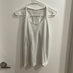 Lululemon white swiftly tank size 6